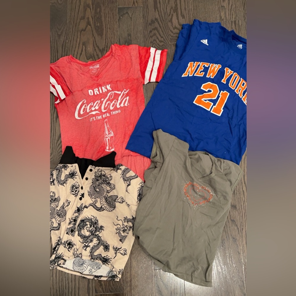 4 PIECE T SHIRT SET
